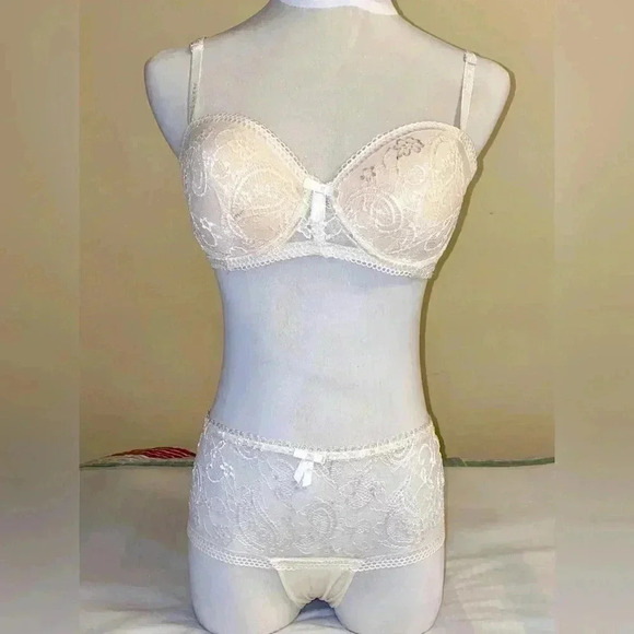 💥Light Beige 💥Laced Bra and Underwear set Soft Touch Delicate Lace 💥 - Picture 1 of 11